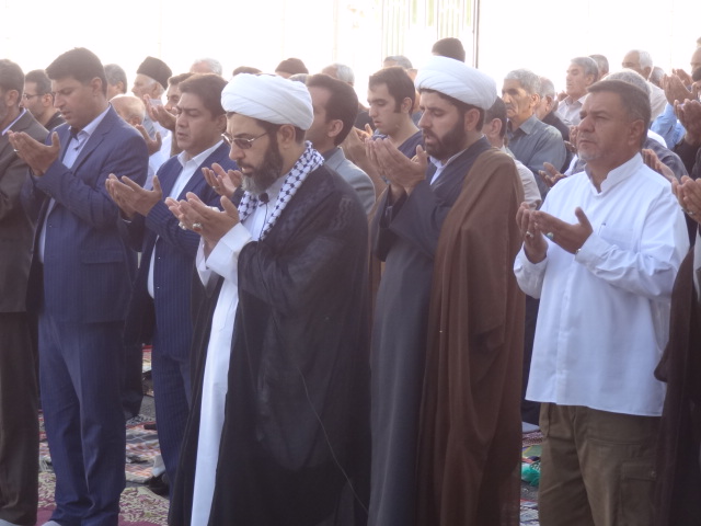 نماز عید سعید فطر در صحنه اقامه شد