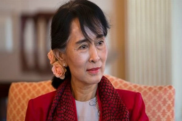 «سوچی» نقض حقوق بشر در میانمار را محکوم کرد 