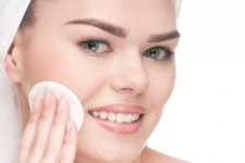  آثار جوش صورت را با این ماسک از بین ببرید 