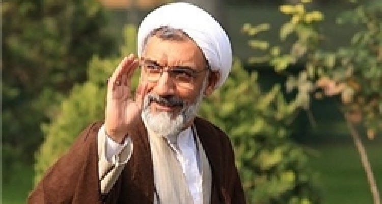 پیام حضور وزیر خارجه فرانسه چیزی جز معذرت‌خواهی و تسلیم در برابر ملت ایران نیست/ مراجع حقوقی پرونده خون‌های آلوده و سایر جنایات غربی‌ها را پیگیری کنند