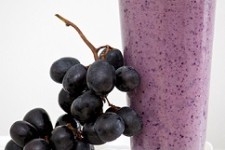  طرز تهیه اسموتی انگور سیاه 
