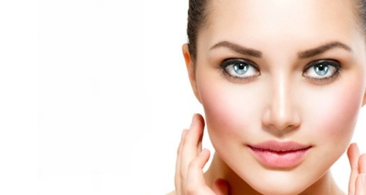  کدام کرم ضد چروک برای پوستم بهتر است؟ 