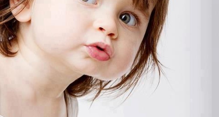  ۲۵ رفتاری که باید به کودکانتان آموزش دهید 