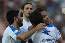 استقلال و سپاهان؛ آبی‌پوشان قبل از دربی به صدر بازمی‌گردند؟