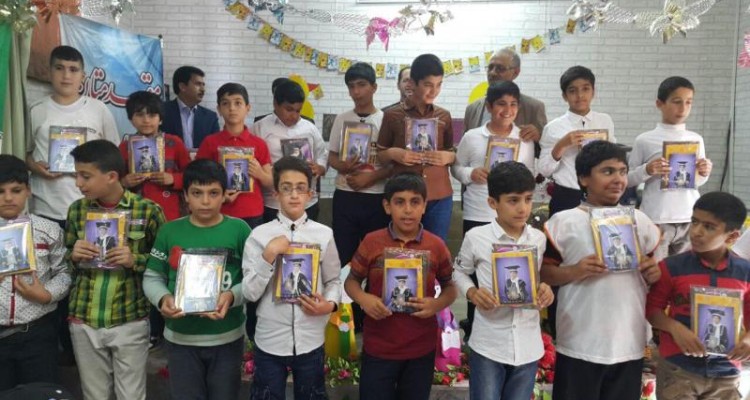 دبستان غیر انتفاعی پسرانه اندیشه صحنه جشن الفبا و پیش دبستانی برگزار کرد