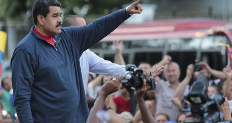 «مادورو» پارلمان ونزوئلا را به خیانت متهم کرد