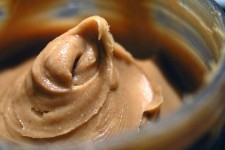  این مواد غذایی را نباید در یخچال نگهداری کنید 