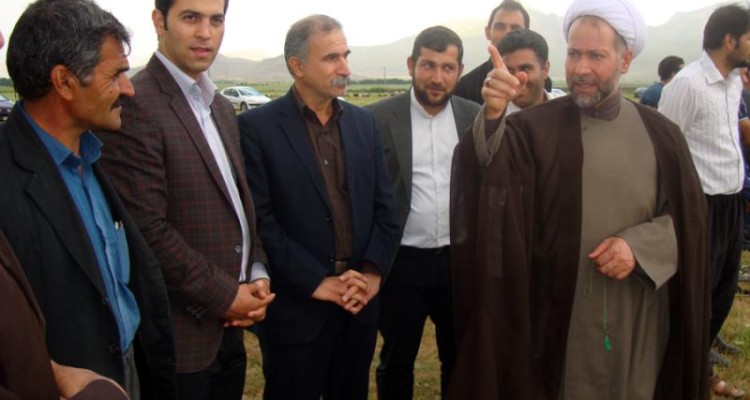	مسابقات فوتبال روستایی و عشایری جام ولایت در شهرستان صحنه برگزار شد 
