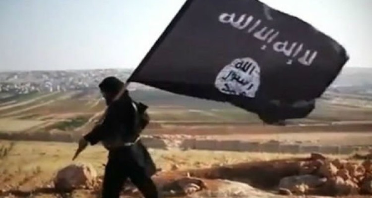 بازداشت تروریست های زن نما/ انهدام خطوط امداد داعش در شمال فلوجه
