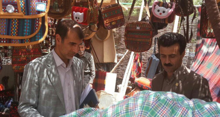 ایجاد نمایشگاه دائمی صنایع دستی یکی از اولویت های اساسی شهرستان صحنه است