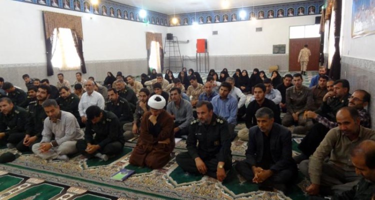 دیدار جمعی از پایوران و فرماندهان پایگاه های مقاومت ناحیه صحنه با نماینده مردم شهرستان در مجلس شورای اسلامی