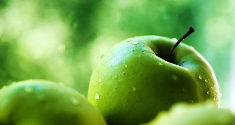 خواص سیب سبز برای پیشگیری از پوکی استخوان و مقابله با پیری