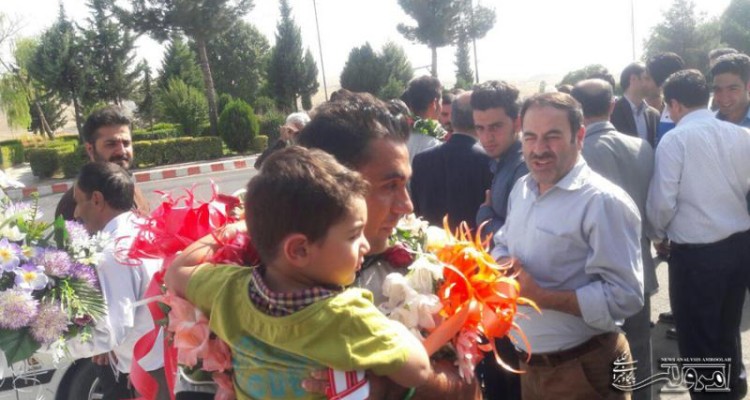 مراسم استقبال از قهرمانان فوتبال معلولان جهان در صحنه انجام شد + تصویر