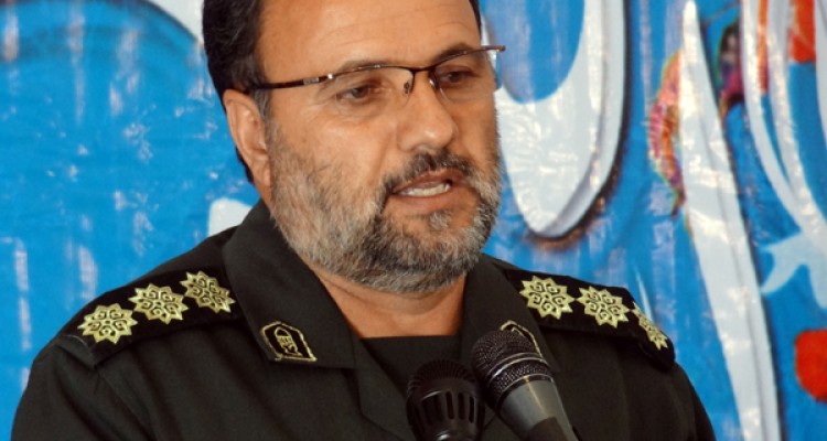 زنان مسلمان باید با حجاب خود دشمنان را مایوس کنند