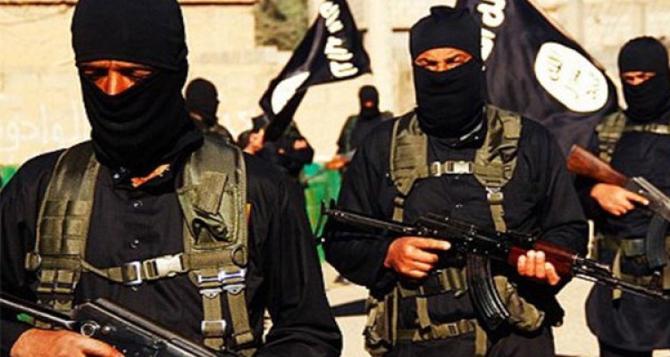 داعش ۶ غیرنظامی عراقی را در «قیر گداخته» سوزاند