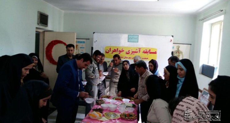 مسابقه آشپزی ویژه بانوان جمعیت هلال احمر شهرستان صحنه برگزار شد + تصویر