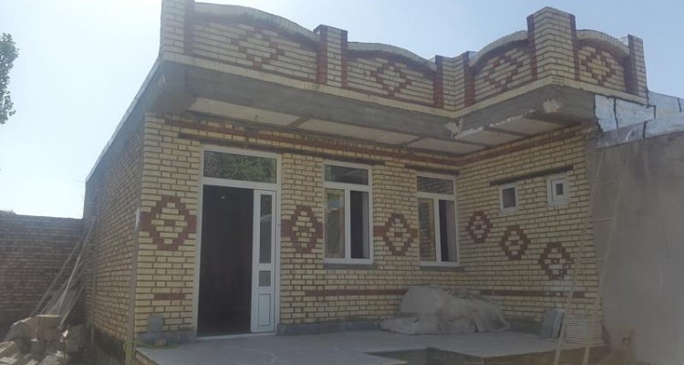 کمک 91 میلیونی ریالی حامیان ایتام دینورجهت خرید مسکن خانواده ایتام