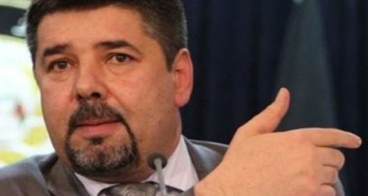 بهتر است «اشرف غنی» از مقامش کنار برود