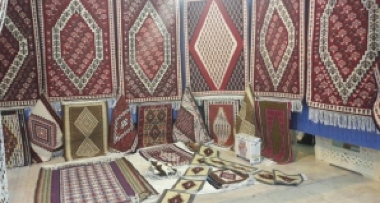	نهمین نمایشگاه سراسری صنایع دستی در کرمانشاه به کار خود پایان داد 