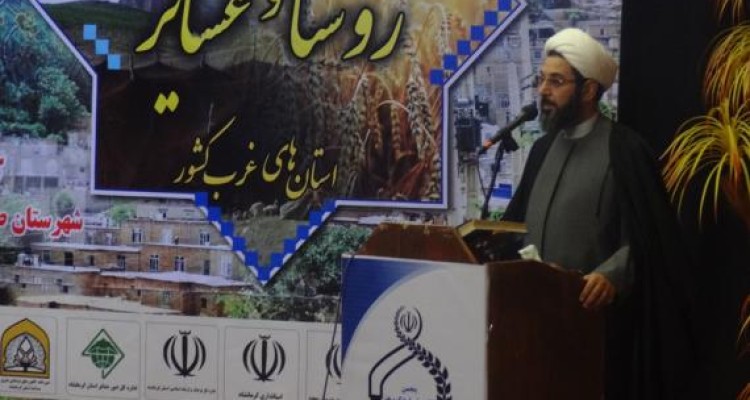 دین فرهنگ ساز است/اگر فعالیتی انجام می شود باید هدف آن تعالی و ترقی  کشور باشد/مردم خواهان تعالی دین و معنویت هستند