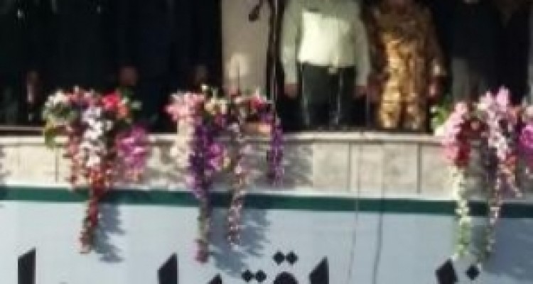 	آیت الله علما: نیروی انتظامی پاسداری از ارزشها را برعهده دارد/ سردار امان الهی: ایران امن ترین کشور در منطقه ای پر آشوب است/ رازانی: امنیت قابل توجهی در سایه رشادتهای ناجا در کشور وجود دارد 