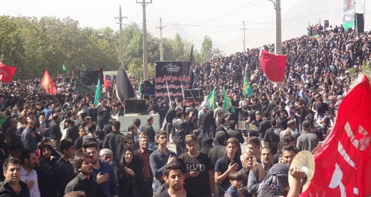 مراسم عزاداری روز عاشورا در شهرستان صحنه برگزار شد+ تصویر
