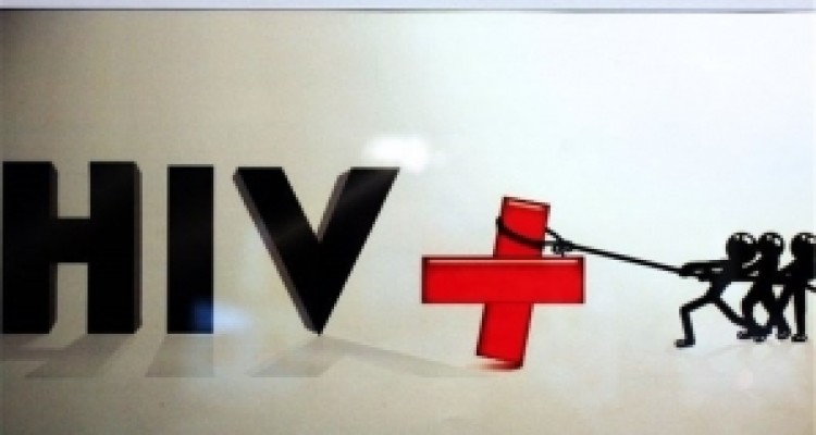 	32 هزار فرد مبتلا به ایدز شناسایی شده است/ عدم اطلاع 70 درصد مبتلایان به HIV از بیماری خود 