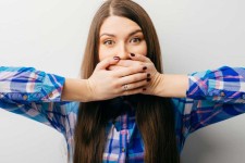  سکسکه های ناگهانی نشانه چه بیماری هایی است؟ 