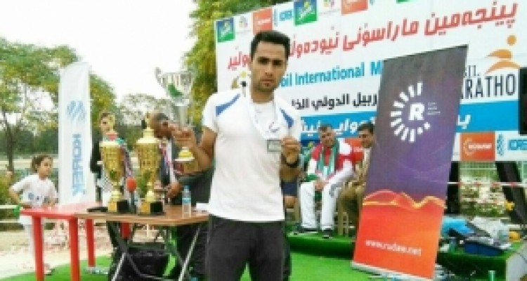  دونده سنقری مقام نخست مسابقات بین‌المللی دو ماراتن اربیل عراق را کسب کرد 