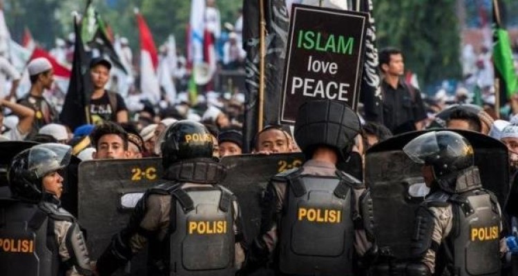 رئیس جمهوری اندونزی سفر استرالیا را به تعویق انداخت