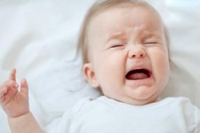 چند اشتباه رایج راجع به گریه نوزاد!