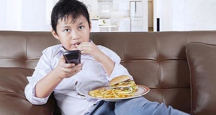 تعطیلات تابستان عامل بروز چاقی در کودکان