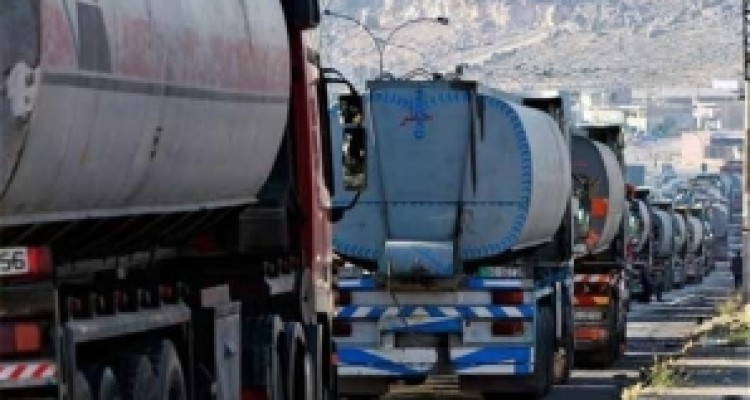 	ممنوعیت تردد تانکرهای سوخت رسان عراقی از مرز قصرشیرین و محورهای استان کرمانشاه تا 5 آذر/ فعالیت عادی برای تجار 