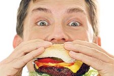 چرا زمانی که استرس داریذ پرخوری می کنید و چاق می شوید؟