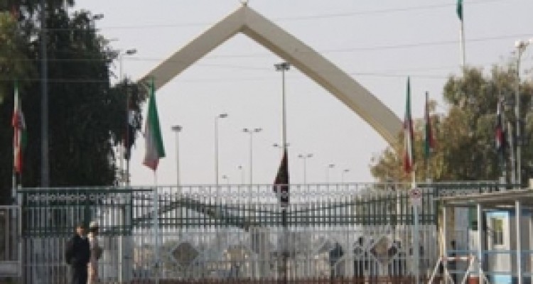 ازدحام در مهران و سکوت در خسروی/ نتیجه بی تدبیری برای گشایش راه اصلی کربلا