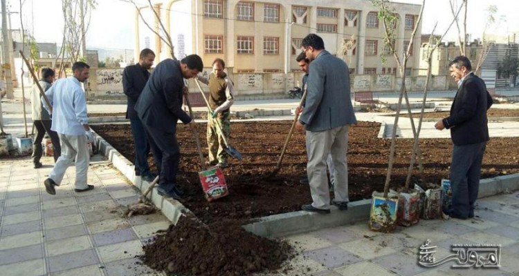 پروژه آسفالت خیابان شهید رحیمی شهر صحنه در حال انجام است/ پوشش سیمانی کانال محله ابراهیم آباد + تصویر
