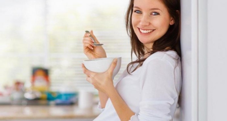  مقدار کالری که زنان در دوران بارداری خود نیاز دارند 