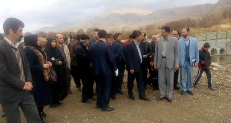 جمعی از مسئولین شهرستان صحنه از روستاهای تابعه بازدید کردند