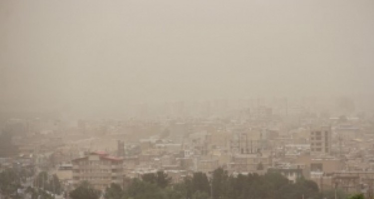 	گرد و غبار شعاع دید افقی سرپل ذهاب را به 3 هزار متر کاهش داد/ افزایش دمای شبانه تا روز یکشنبه 