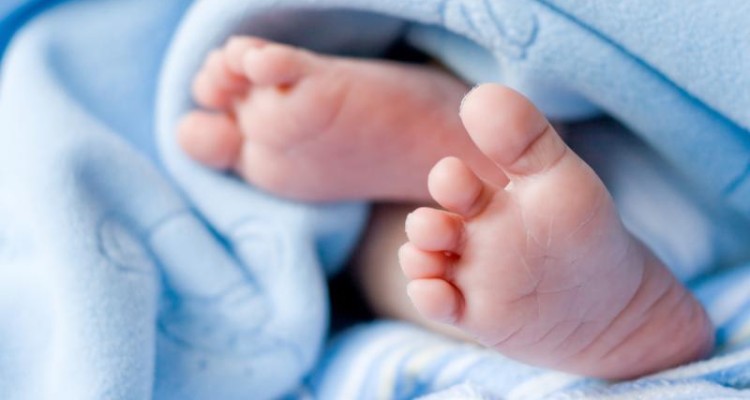 سزارین ریسک چاقی نوزاد را افزایش می دهد