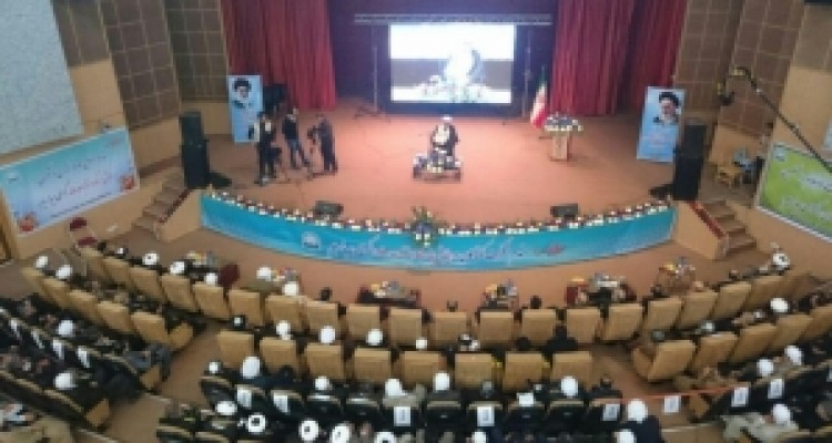 	بیست و هشتمین همایش بزرگ وحدت در کرمانشاه آغاز شد/ آیت الله علما: وحدت باید رمزگشایی شود 
