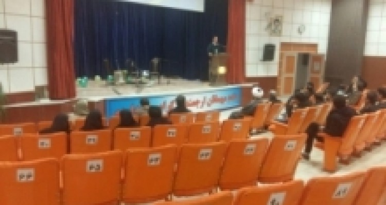 رئیس دانشگاه: مراسم دانشگاه خودمان را محکوم میکنیم / پرخاش معاون فرهنگی به جای عذر خواهی: یک "بی شرفی" می گوید من اجرا کردم/ گفتیم این خاک مرده پاشیده شاد شود اما اراجیف گفتند! 
