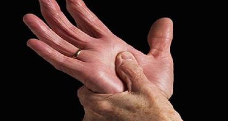 ارتباط یک نوع میکروب با بیماری لثه و آرتروز روماتوئید