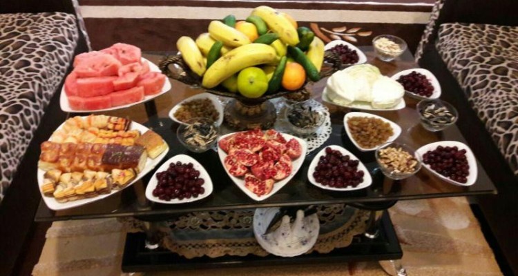 امشب شب یلداست