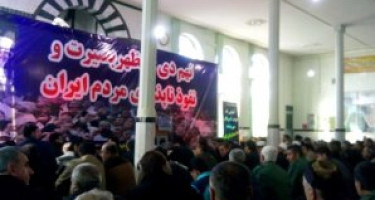 	ماموستا غفوری: فتنه تر و خشک را باهم می سوزاند/ سرهنگ اله دانه: یوم الله ۹ دی مظهر بصیرت و نفوذ ناپذیری ملت ایران است/ حجت الاسلام صابری: فتنه و نفاق پدیده ی نو ظهوری نیست 