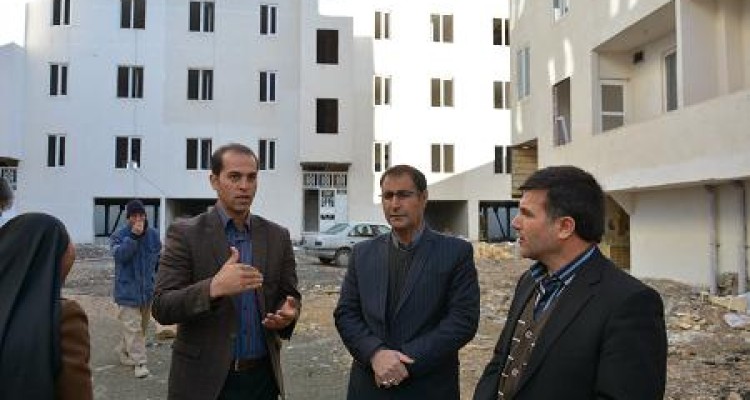 ادارات خدمات رسان با تسریع فعالیت خود عقب افتادگی های پروژه مسکن مهر قائم را جبران کنند