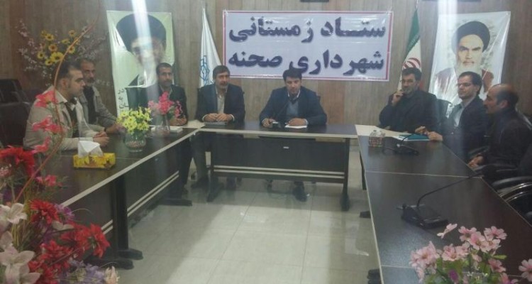 مخلوط شن و نمک در واحد موتوری شهرداری صحنه دپو شده است
