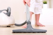  چیزهایی که هرگز نباید با جاروبرقی تمیز کنید 