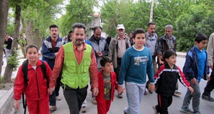 همایش پیاده روی خانوادگی روز جمعه در صحنه برگزار می شود 