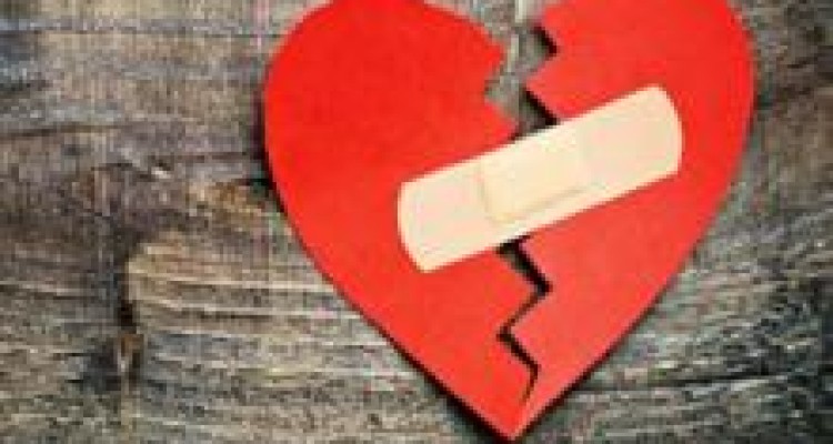 	دلها را به راحتی نشکنیم 